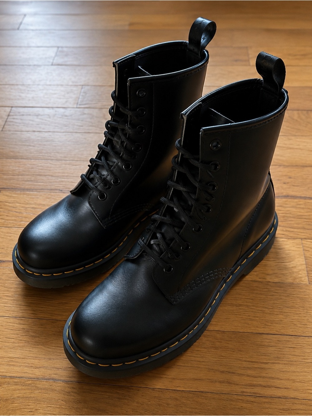 Dr. Martens 1460 W Black Leather Lace Up Combat Boots Women’s Size 7 EU 38